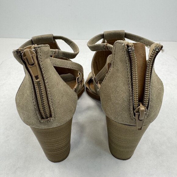 Maurices Womens Dark Tan Elsy Suede Faux Leather Arrow Sandals Block Heels Sz 6M - Picture 8 of 14